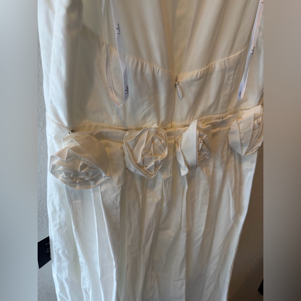 Lulu's NWT Chic Flourish White Rosette Train Mini Dress Womens Medium New - Picture 9 of 13